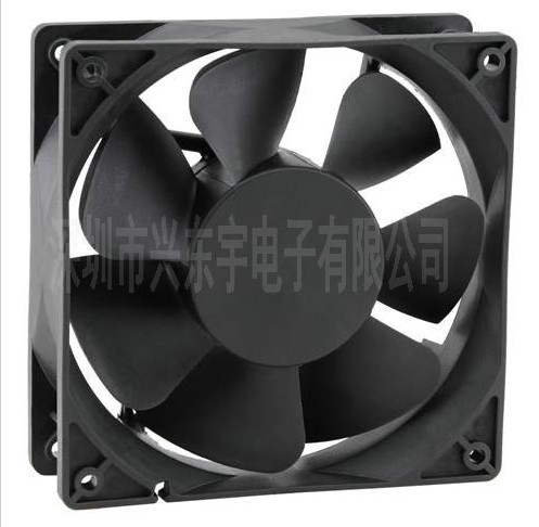 【雙滾珠交流風(fēng)扇】細(xì)心清理，專心制造！